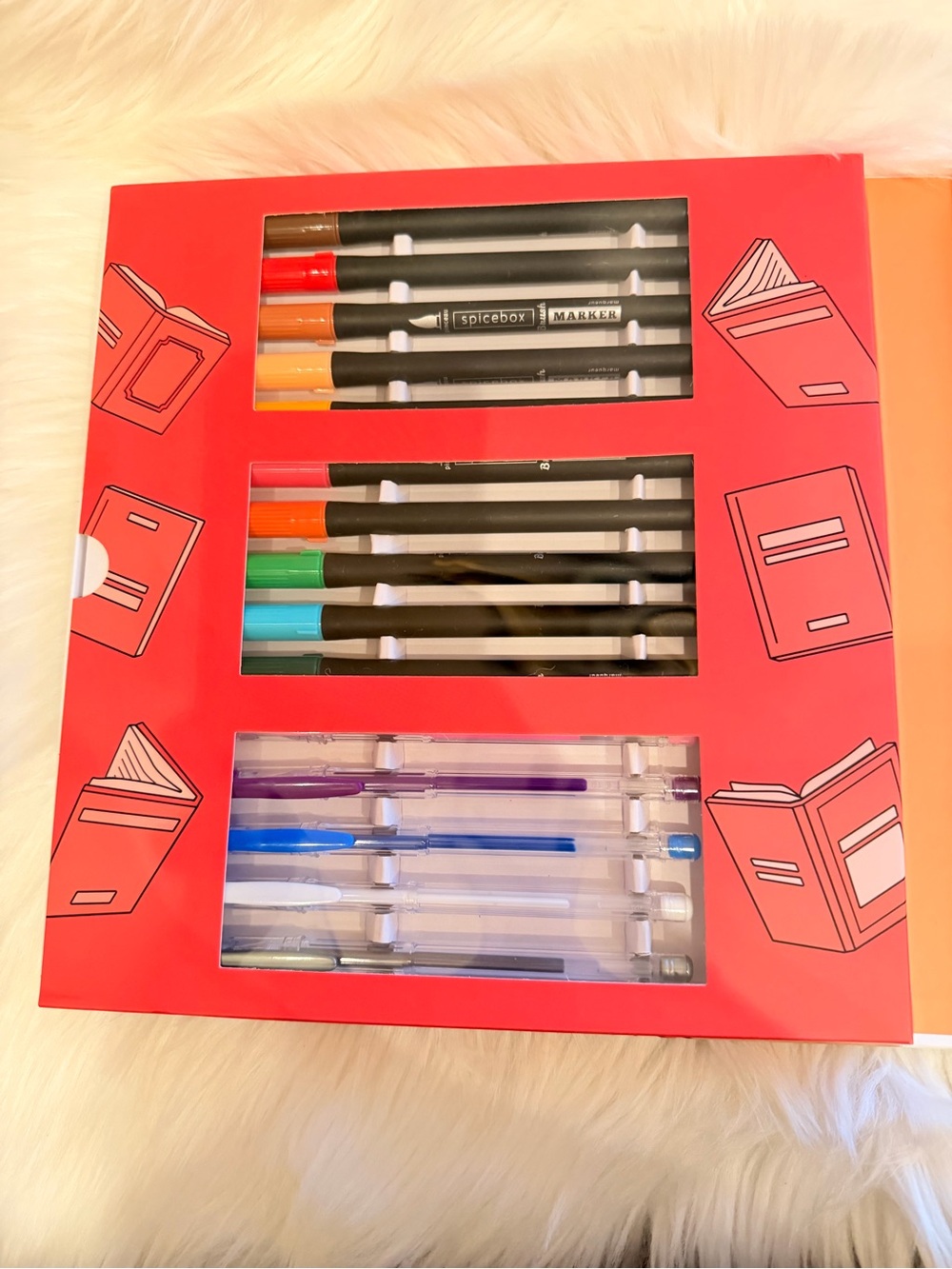 Book Lovers Coloring Kit Set - Picture 4 of 7